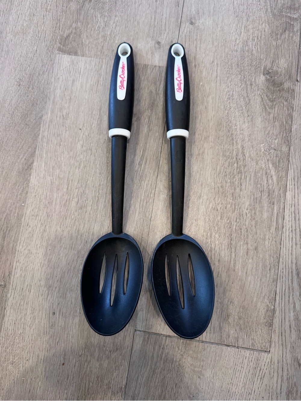 Betty Crocker Slotted Spoons Set of 2 Serving Utensils Black Plastic Handles USA